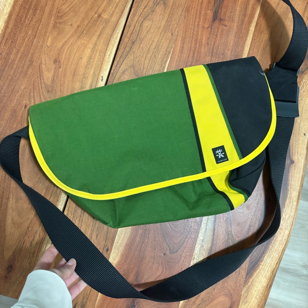 Crumpler messenger bag